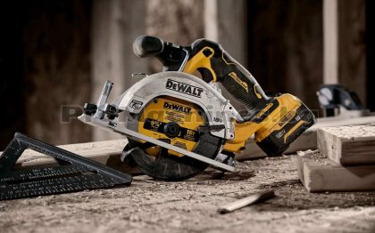 Циркуляр 12V 140мм безчетков без батерии - Dewalt DCS512N 