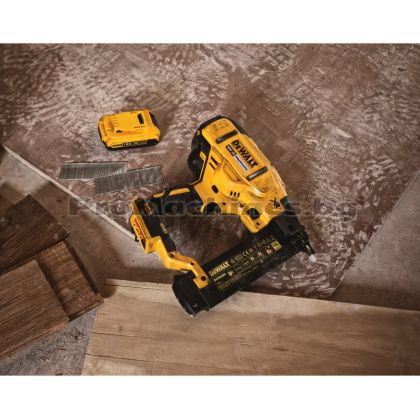 Акумулаторен пистолет 18V безчетков за пирони,без батерия - Dewalt DCN680N