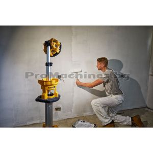 Прожектор LED със статив 18V 3000lm без батерии - Dewalt DCL079 