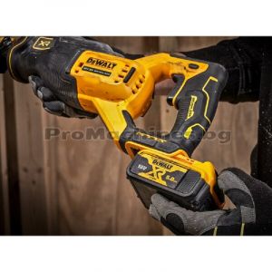 Саблен трион безчетков 18V без батерии - Dewalt DCS382N 