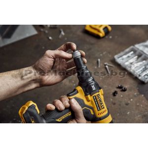 Нитачка 18V 2.4-4.8мм - DeWalt DCF403NT 