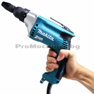 Makita FS2700