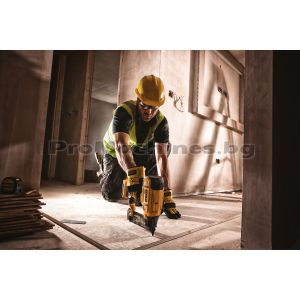 Акумулаторен пистолет 18V безчетков за пирони,без батерия - Dewalt DCN680N